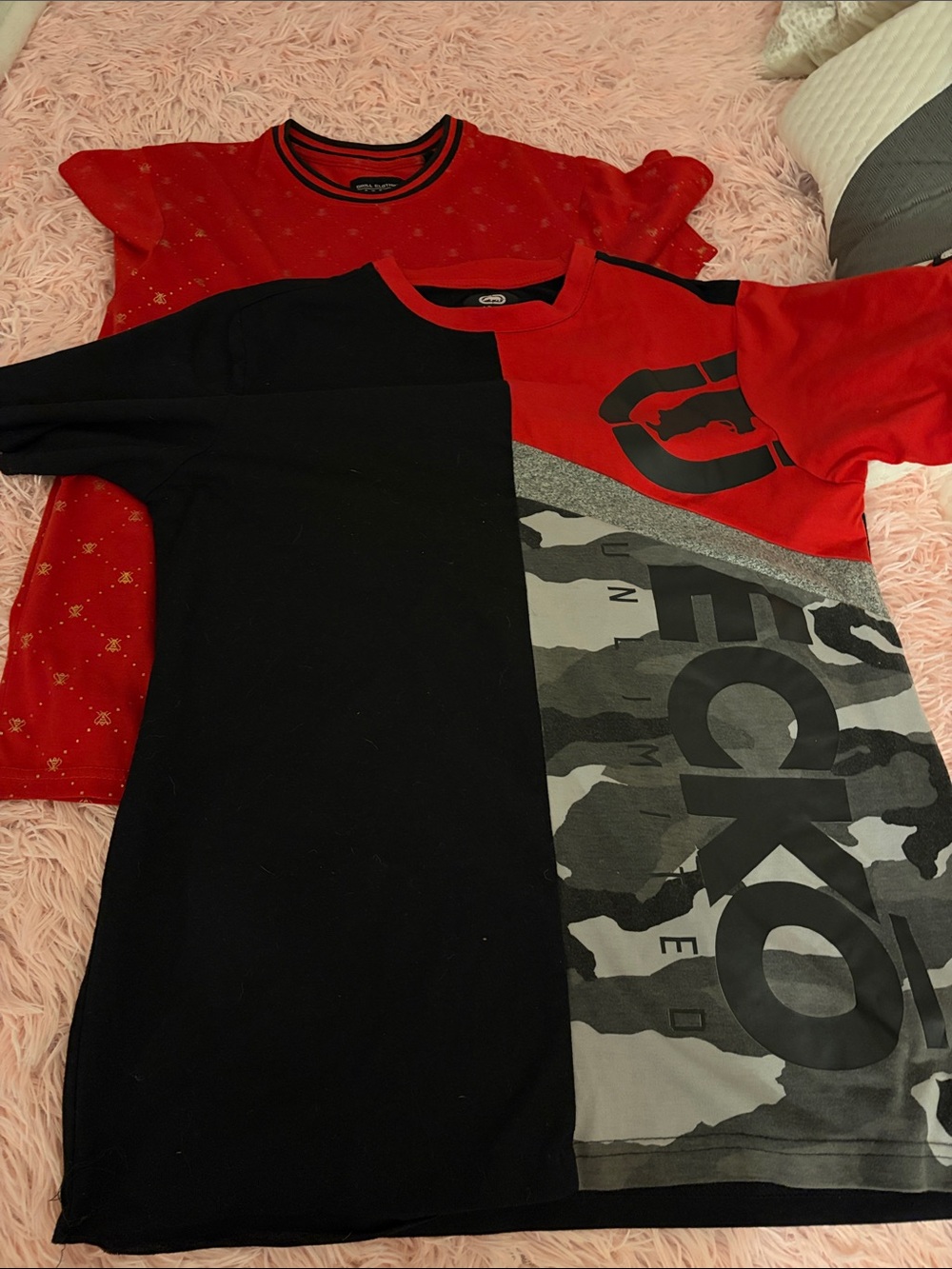Ecko Unlimited Red & Black Colorblock Camo Graphic Tee
